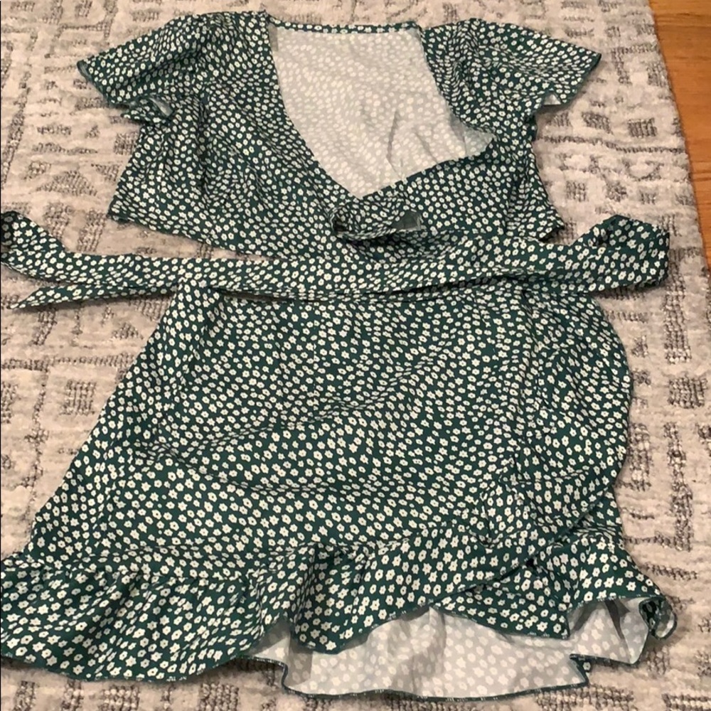 Two piece skirt and top set